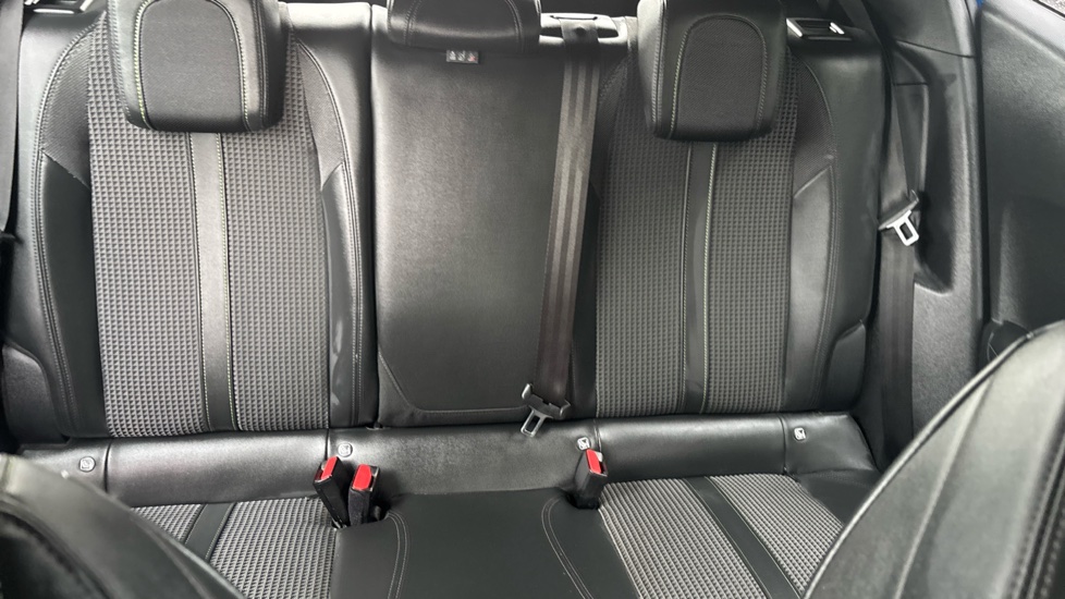 Peugeot 2008 100kW GT 50kWh 5dr Auto Electric Estate - Image 15