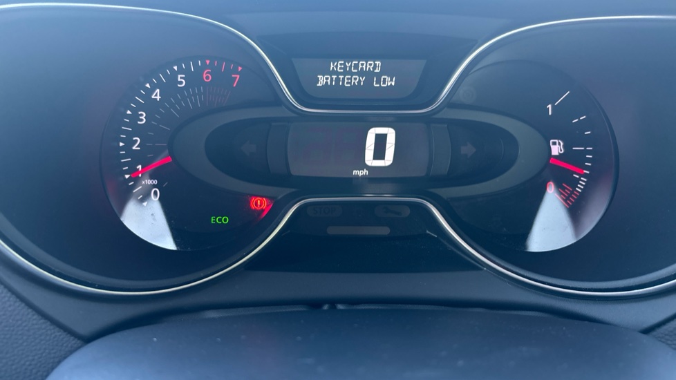 Renault Captur 0.9 TCE 90 Iconic 5dr Petrol Hatchback - Image 18