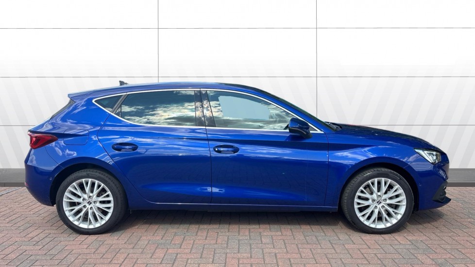 SEAT Leon 1.4 eHybrid Xcellence 5dr DSG Hatchback - Image 5