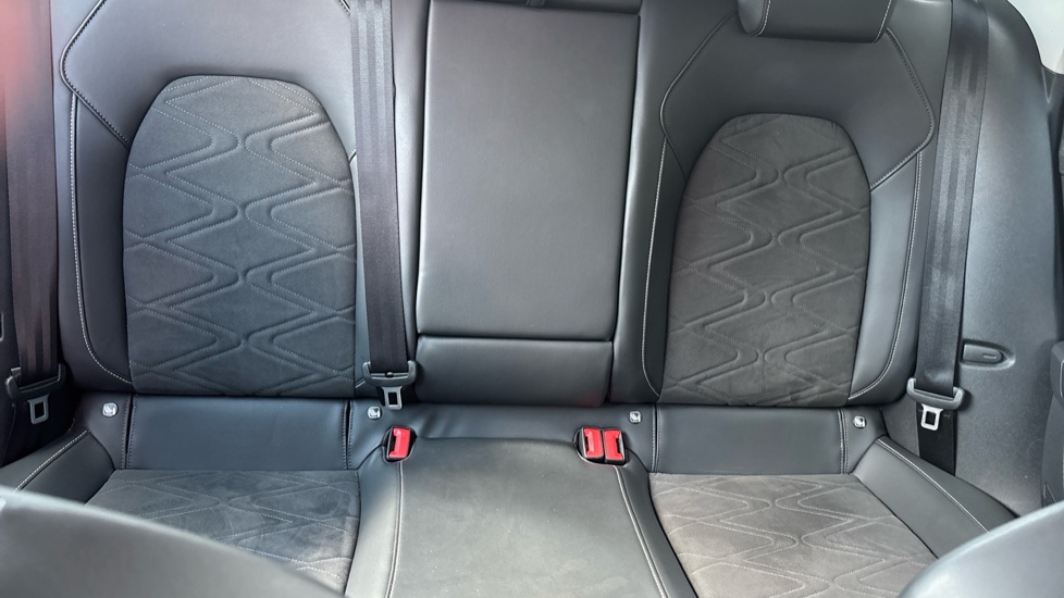 SEAT Leon 1.4 eHybrid Xcellence 5dr DSG Hatchback - Image 15