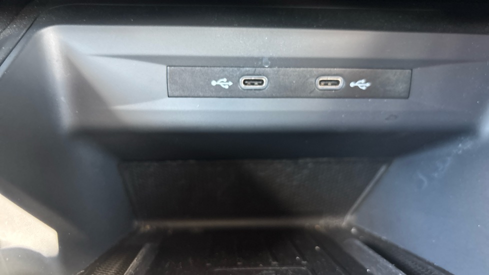 SEAT Leon 1.4 eHybrid Xcellence 5dr DSG Hatchback - Image 28