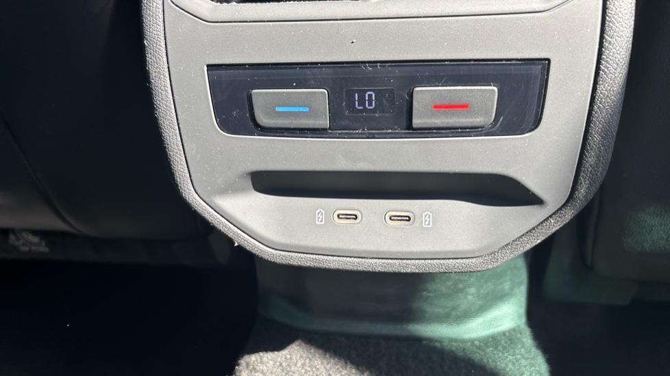 SEAT Leon 1.4 eHybrid Xcellence 5dr DSG Hatchback - Image 31