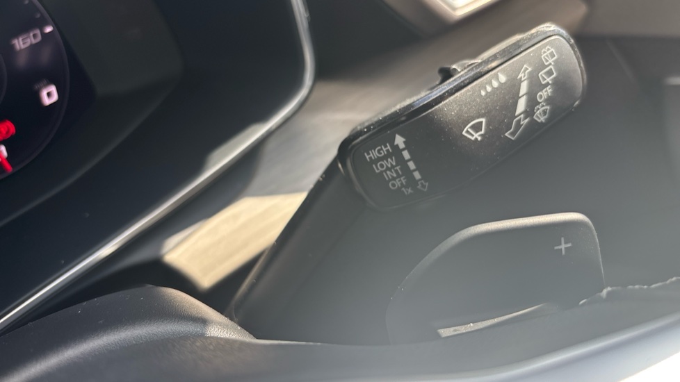 SEAT Leon 1.4 eHybrid Xcellence 5dr DSG Hatchback - Image 35