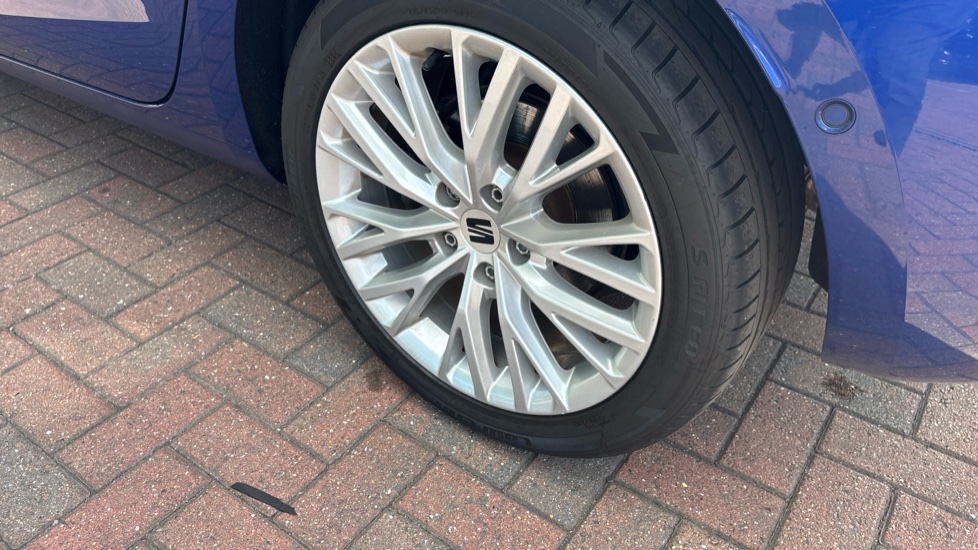 SEAT Leon 1.4 eHybrid Xcellence 5dr DSG Hatchback - Image 44