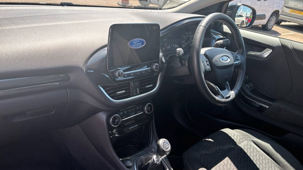 Ford Puma 1.0 EcoBoost Hybrid mHEV Titanium 5dr Petrol Hatchback - Image 9