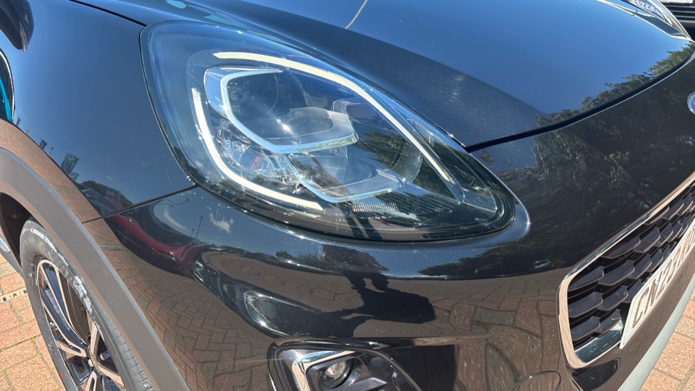 Ford Puma 1.0 EcoBoost Hybrid mHEV Titanium 5dr Petrol Hatchback - Image 40