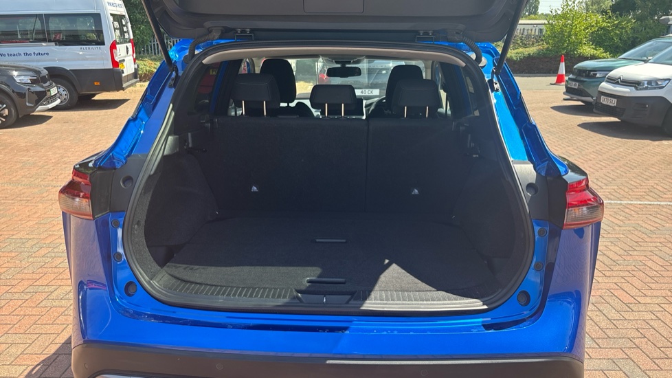 Nissan Qashqai 1.3 DiG-T MH 158 N-Connecta 5dr Xtronic Petrol Hatchback - Image 4