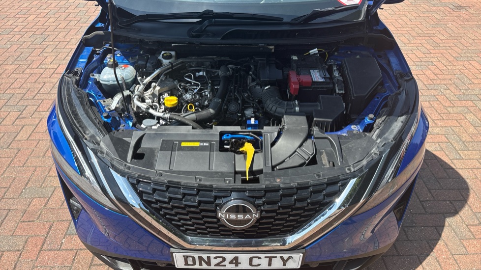 Nissan Qashqai 1.3 DiG-T MH 158 N-Connecta 5dr Xtronic Petrol Hatchback - Image 8