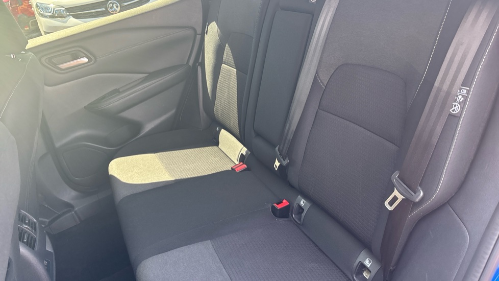 Nissan Qashqai 1.3 DiG-T MH 158 N-Connecta 5dr Xtronic Petrol Hatchback - Image 16