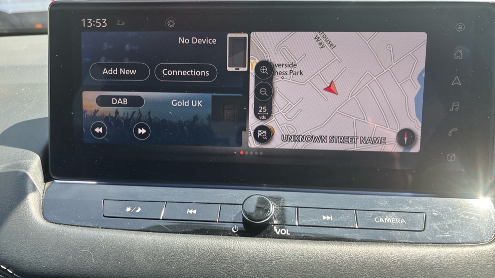 Nissan Qashqai 1.3 DiG-T MH 158 N-Connecta 5dr Xtronic Petrol Hatchback - Image 21