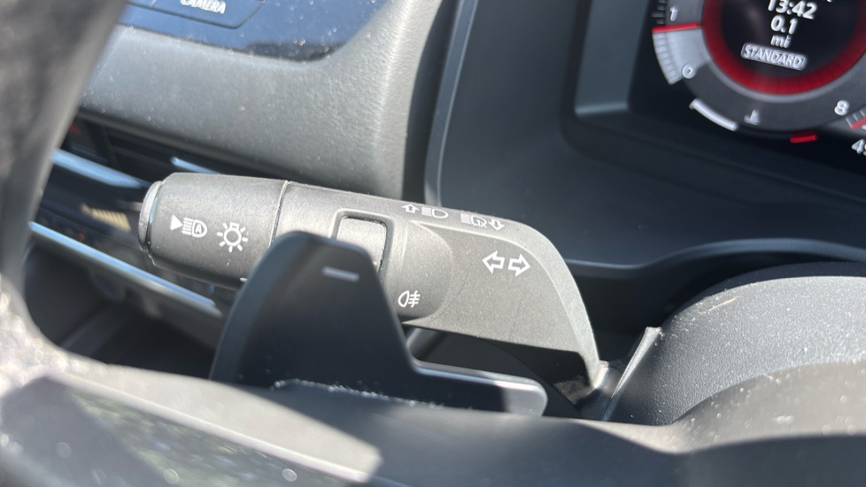 Nissan Qashqai 1.3 DiG-T MH 158 N-Connecta 5dr Xtronic Petrol Hatchback - Image 31