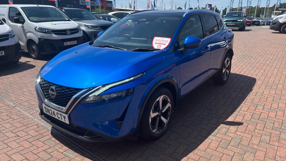 Nissan Qashqai 1.3 DiG-T MH 158 N-Connecta 5dr Xtronic Petrol Hatchback - Image 40