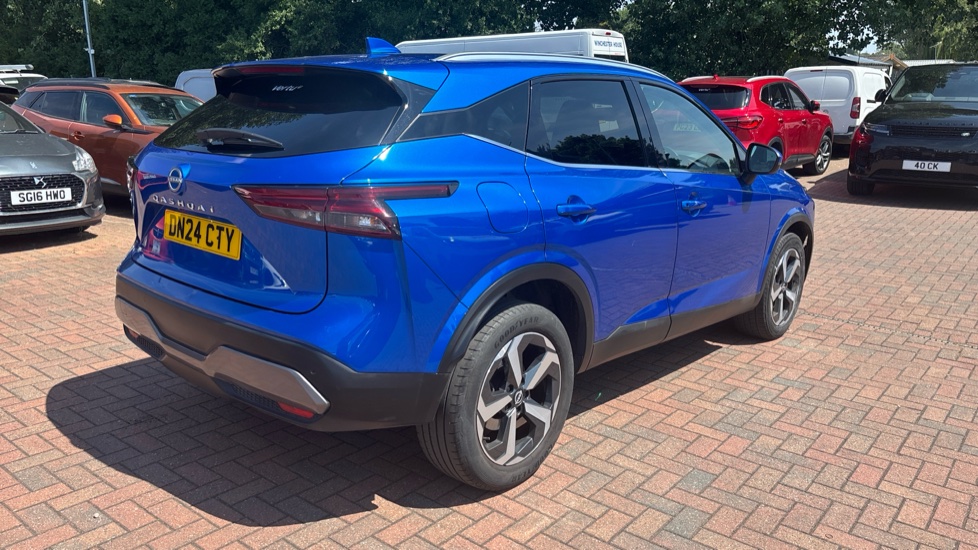 Nissan Qashqai 1.3 DiG-T MH 158 N-Connecta 5dr Xtronic Petrol Hatchback - Image 47