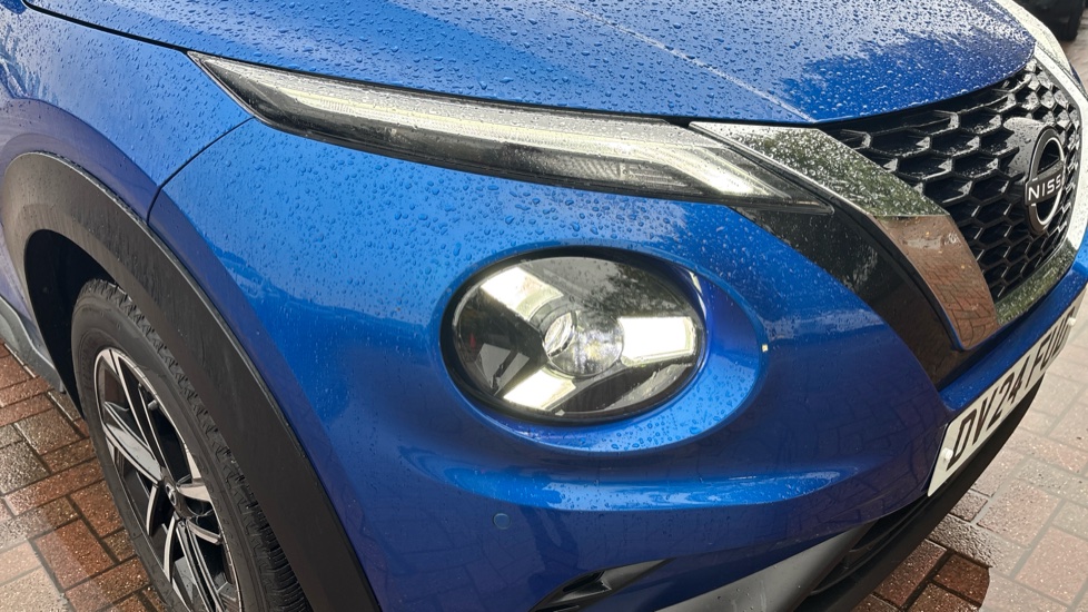 Nissan Juke 1.0 DiG-T N-Connecta 5dr DCT Petrol Hatchback - Image 37