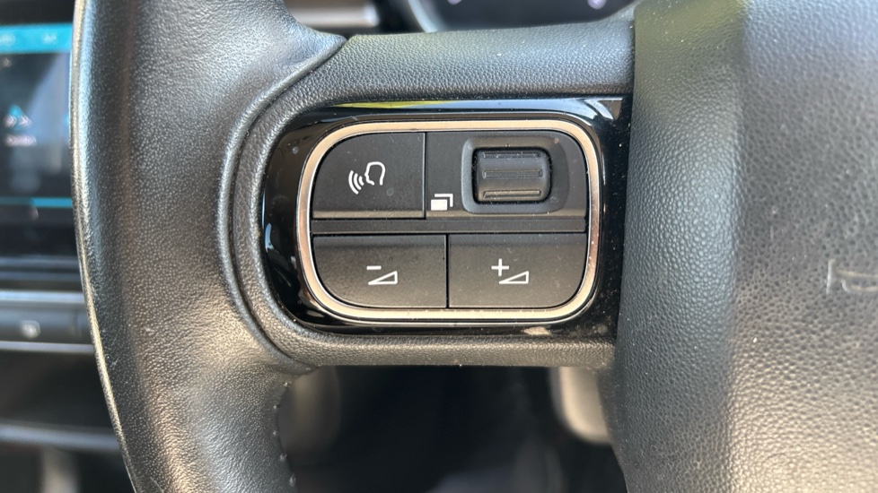 Citroen C3 1.2 PureTech 110 Shine Plus 5dr EAT6 Petrol Hatchback - Image 32