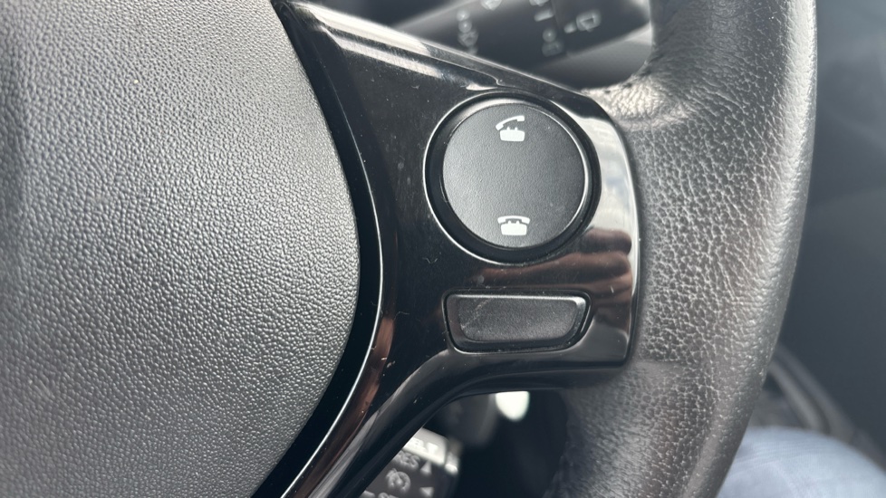 Citroen C1 1.0 VTi 72 Shine 5dr Petrol Hatchback - Image 32