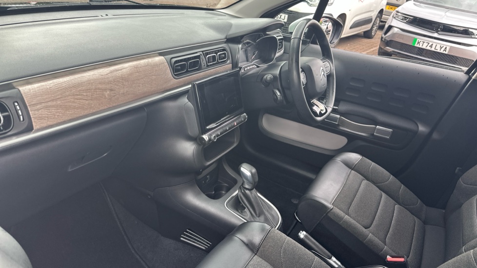 Citroen C3 1.2 PureTech 110 Shine Plus 5dr EAT6 Petrol Hatchback - Image 9