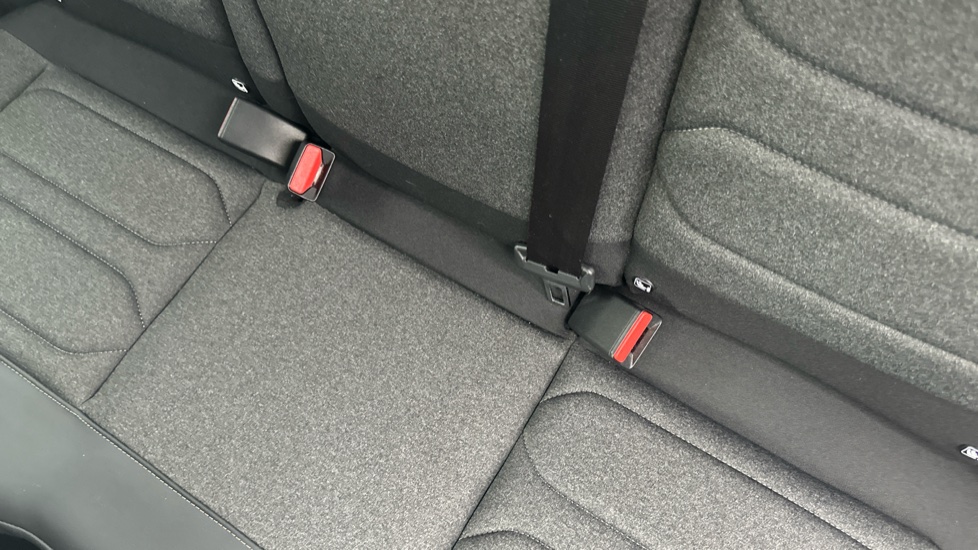 Citroen C3 1.2 PureTech 110 Shine Plus 5dr EAT6 Petrol Hatchback - Image 17