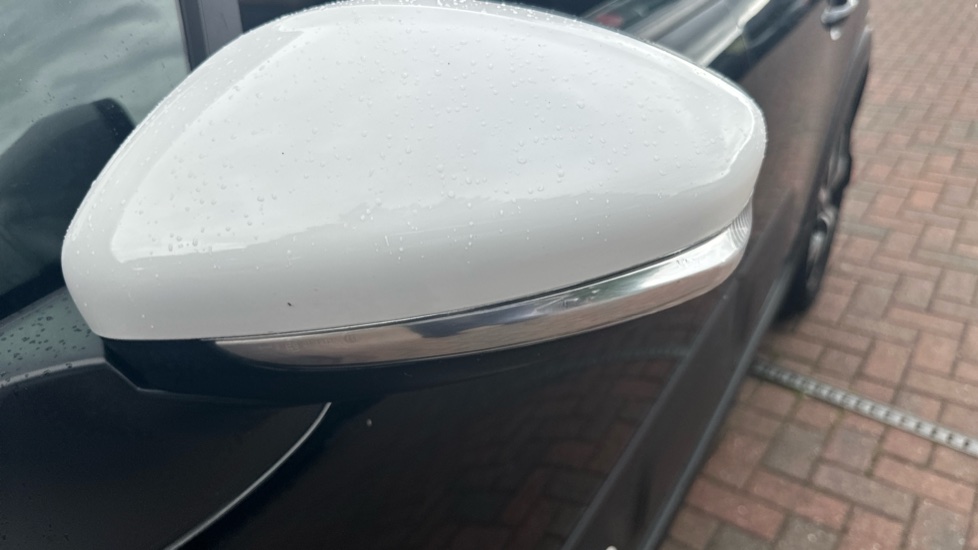 Citroen C3 1.2 PureTech 110 Shine Plus 5dr EAT6 Petrol Hatchback - Image 34