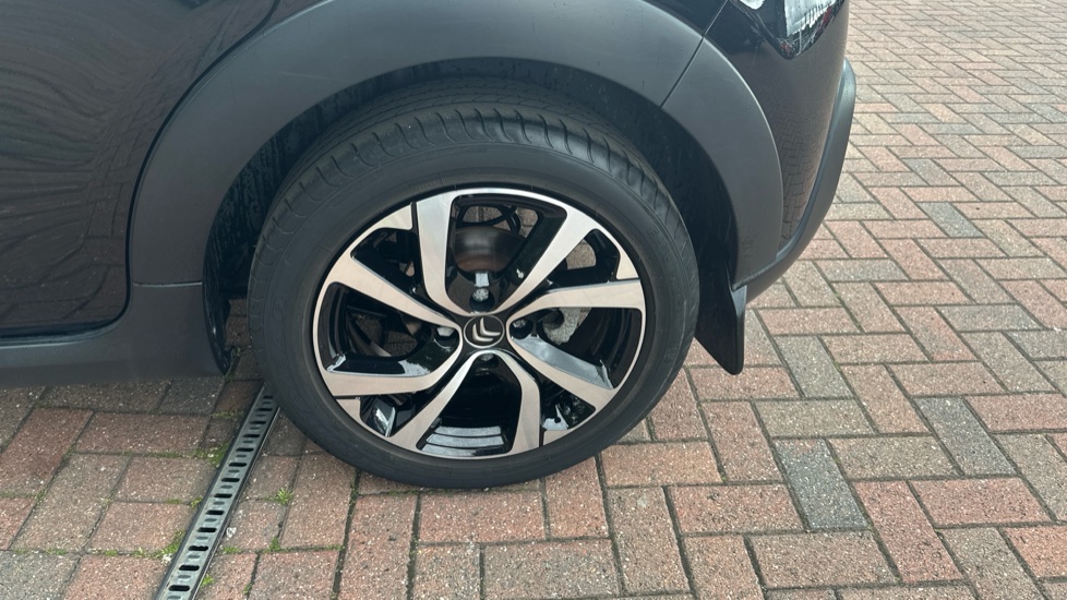 Citroen C3 1.2 PureTech 110 Shine Plus 5dr EAT6 Petrol Hatchback - Image 35