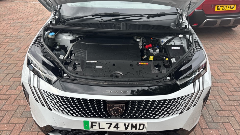 Peugeot 3008 157kW GT 73kWh 5dr Auto Electric Estate - Image 8