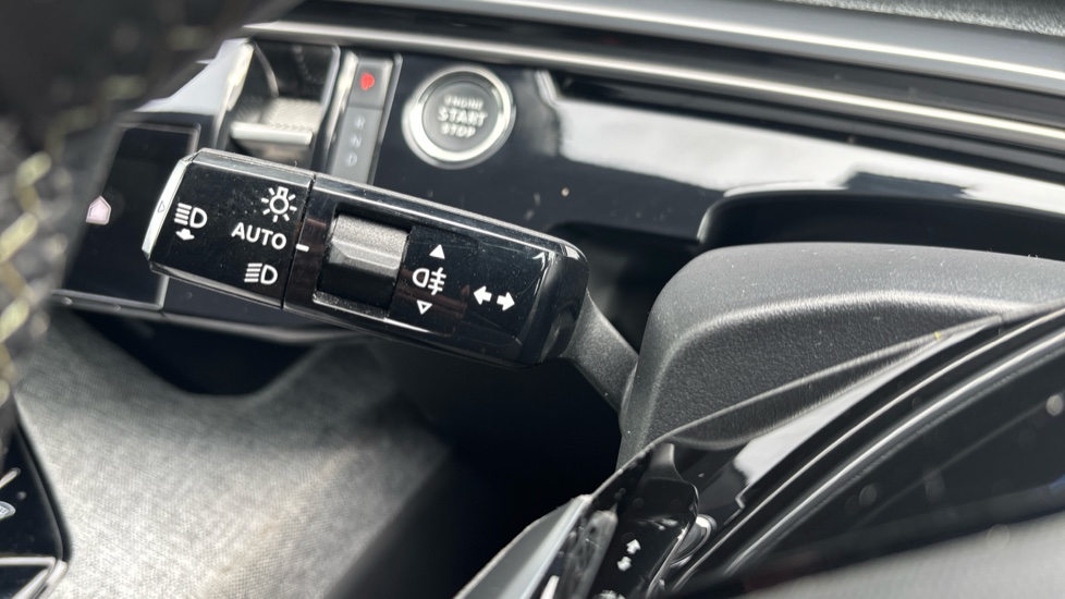 Peugeot 3008 157kW GT 73kWh 5dr Auto Electric Estate - Image 32
