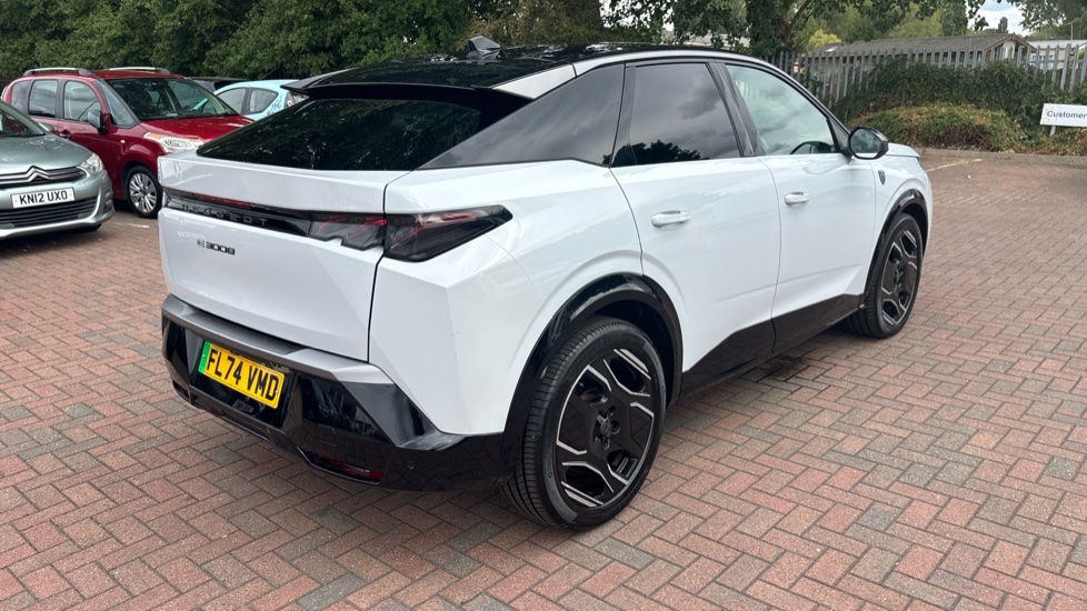 Peugeot 3008 157kW GT 73kWh 5dr Auto Electric Estate - Image 46