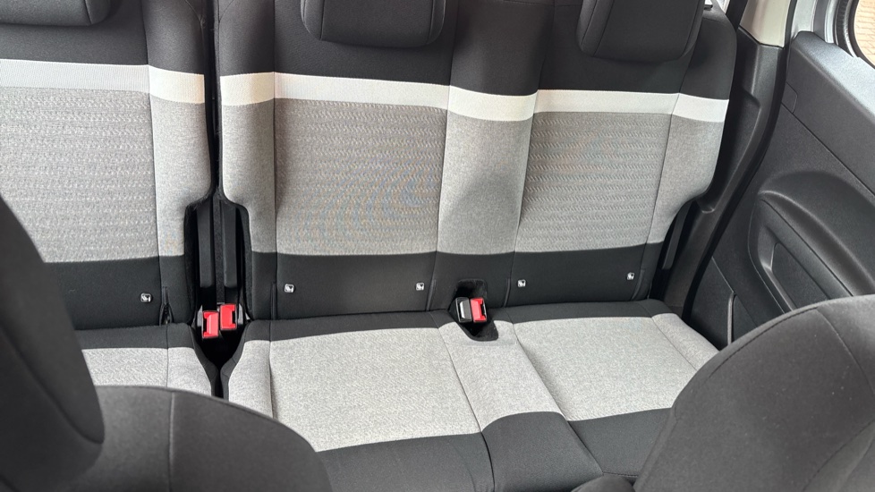 Citroen Berlingo 100kW Plus M 52kWh 5dr Auto Electric Estate - Image 15