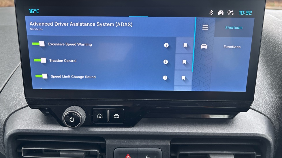 Citroen Berlingo 100kW Plus M 52kWh 5dr Auto Electric Estate - Image 21