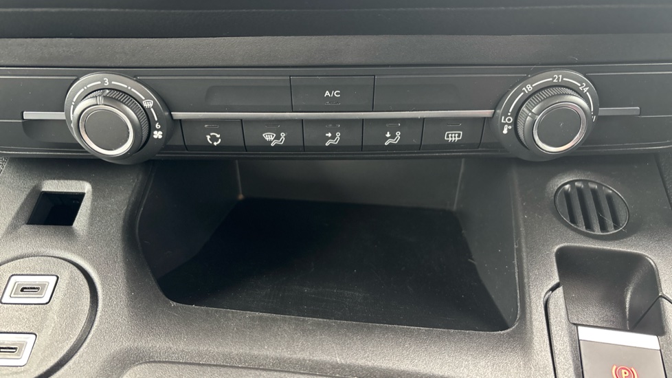 Citroen Berlingo 100kW Plus M 52kWh 5dr Auto Electric Estate - Image 26