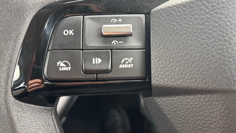 Citroen Berlingo 100kW Plus M 52kWh 5dr Auto Electric Estate - Image 29