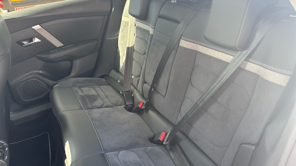 Citroen C4 1.2 PureTech [130] Max 5dr Petrol Hatchback - Image 16