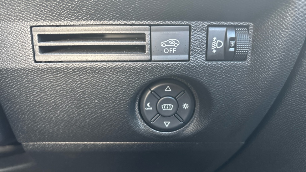 Citroen C4 1.2 PureTech [130] Max 5dr Petrol Hatchback - Image 36