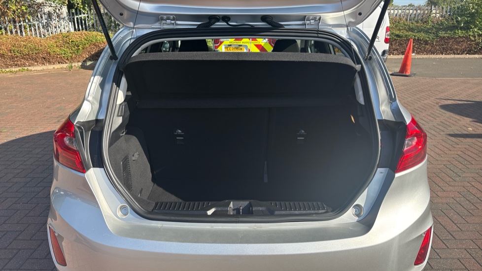 Ford Fiesta 1.0 EcoBoost Titanium 5dr Petrol Hatchback - Image 4