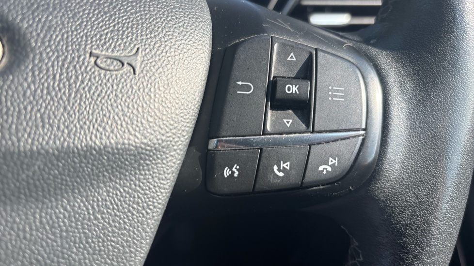Ford Fiesta 1.0 EcoBoost Titanium 5dr Petrol Hatchback - Image 34