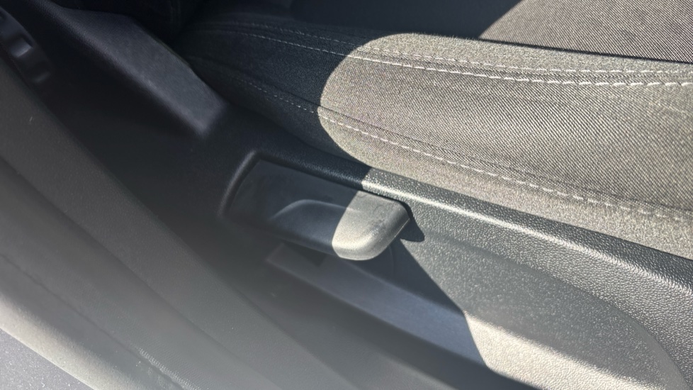 Ford Fiesta 1.0 EcoBoost Titanium 5dr Petrol Hatchback - Image 38