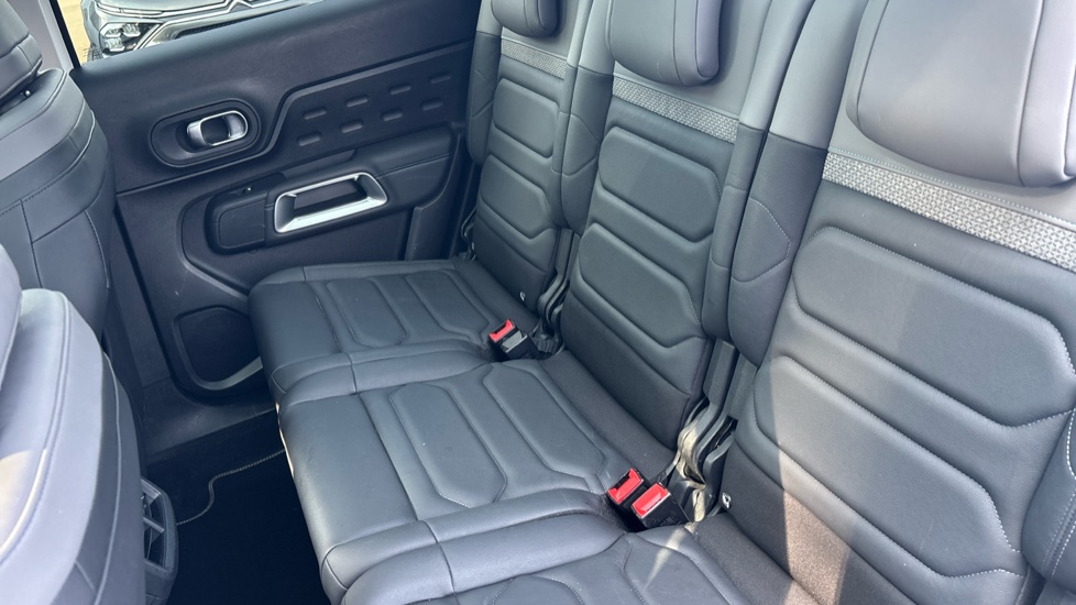 Citroen C5 Aircross 1.2 PureTech C-Series Edition 5dr EAT8 Petrol Hatchback - Image 16