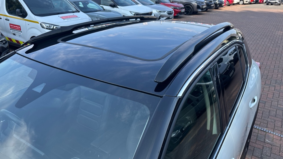 Citroen C5 Aircross 1.2 PureTech C-Series Edition 5dr EAT8 Petrol Hatchback - Image 47