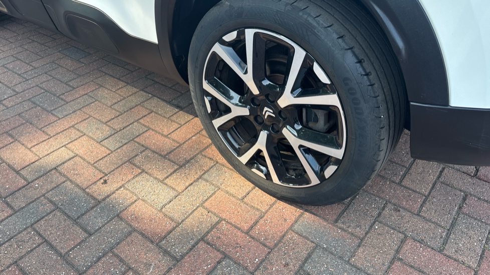 Citroen C5 Aircross 1.2 PureTech C-Series Edition 5dr EAT8 Petrol Hatchback - Image 49