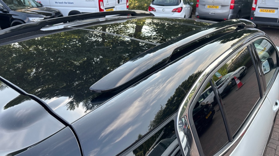Citroen C5 Aircross 1.2 PureTech C-Series Edition 5dr EAT8 Petrol Hatchback - Image 52