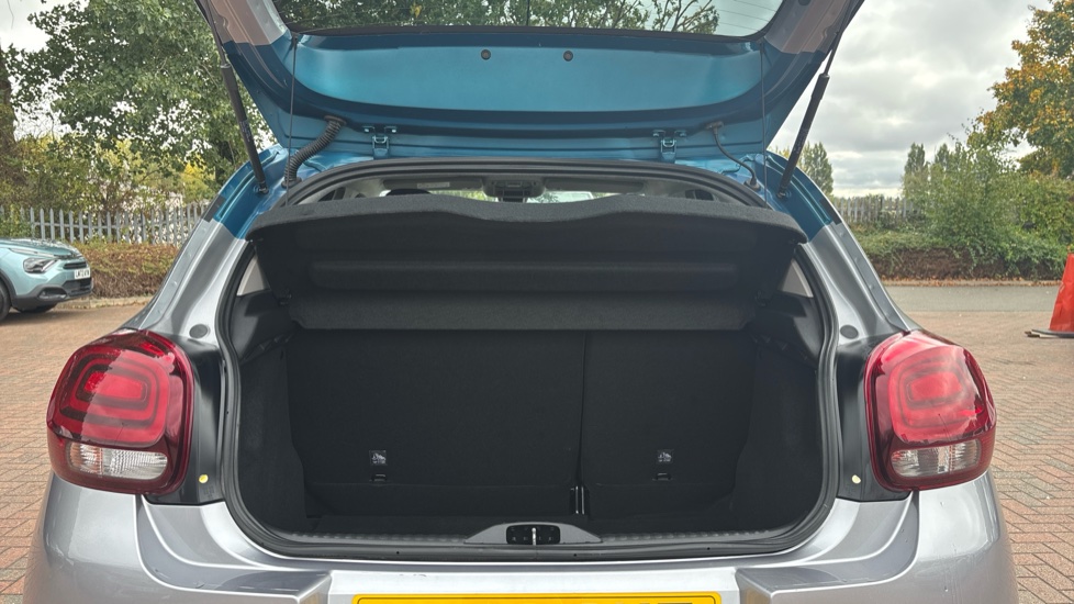 Citroen C3 1.2 PureTech Shine Plus 5dr Petrol Hatchback - Image 4