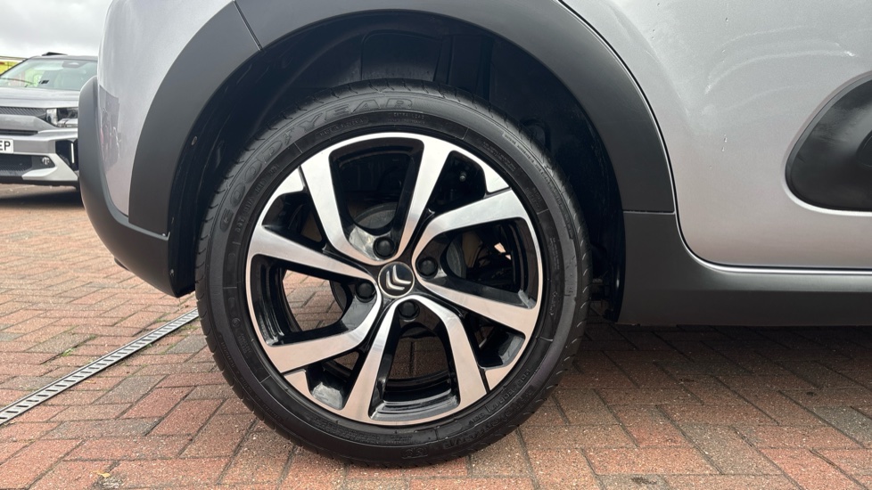 Citroen C3 1.2 PureTech Shine Plus 5dr Petrol Hatchback - Image 7