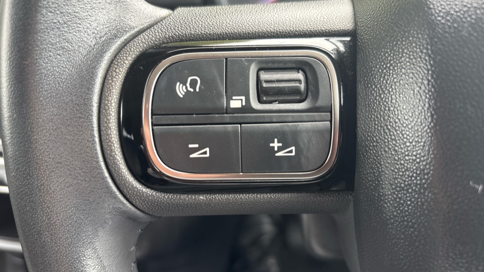 Citroen C3 1.2 PureTech Shine Plus 5dr Petrol Hatchback - Image 31