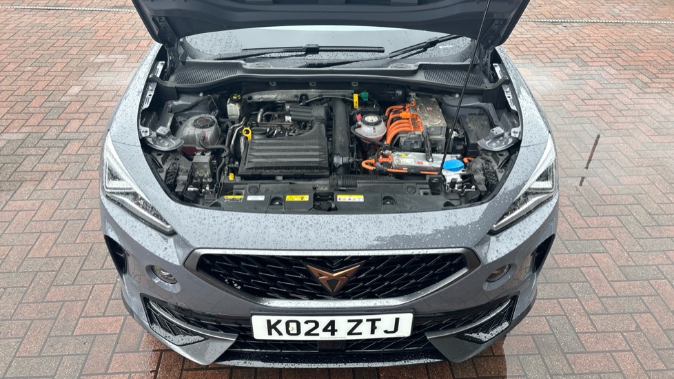 CUPRA Formentor 1.4 eHybrid 204 V1 5dr DSG Estate - Image 8
