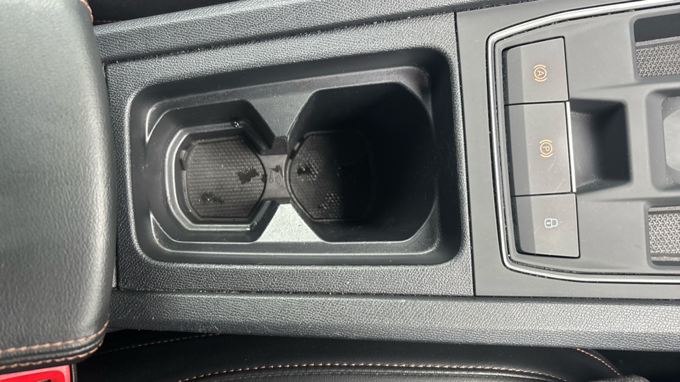 CUPRA Formentor 1.4 eHybrid 204 V1 5dr DSG Estate - Image 29