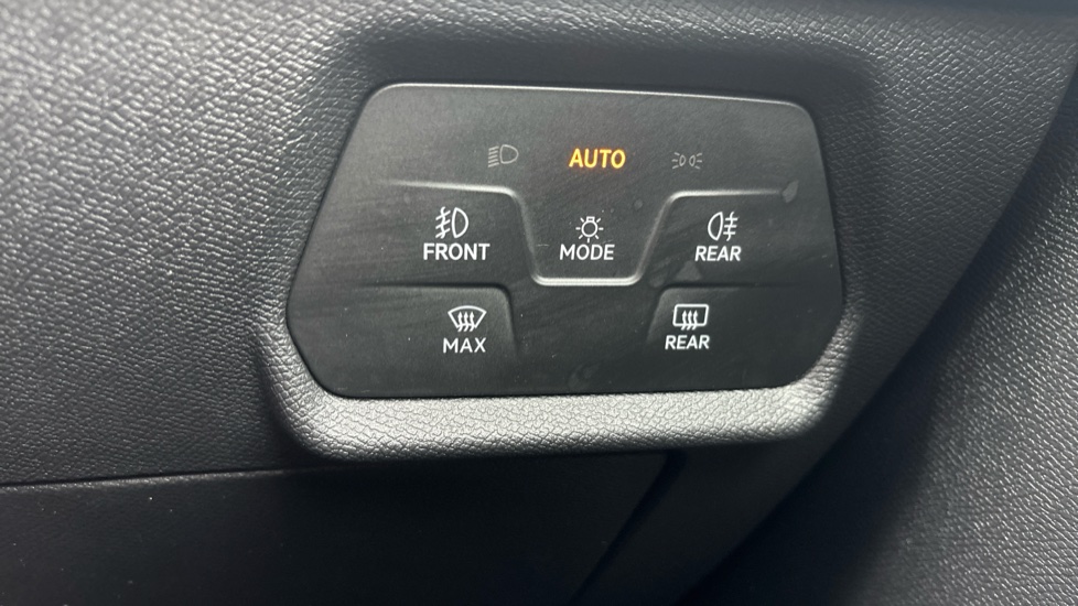 CUPRA Formentor 1.4 eHybrid 204 V1 5dr DSG Estate - Image 34
