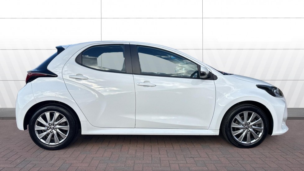 Toyota Yaris 1.5 Hybrid Icon 5dr CVT Hybrid Hatchback - Image 5