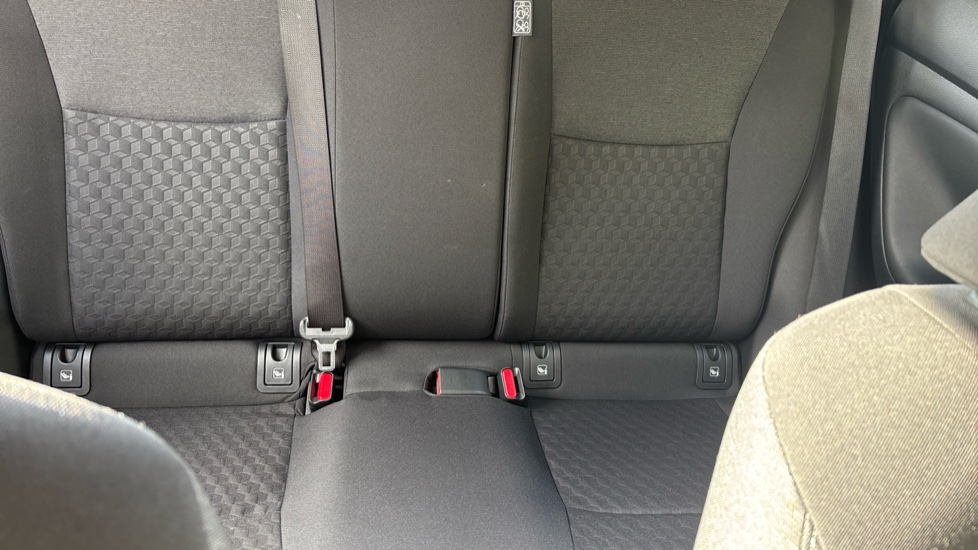 Toyota Yaris 1.5 Hybrid Icon 5dr CVT Hybrid Hatchback - Image 15