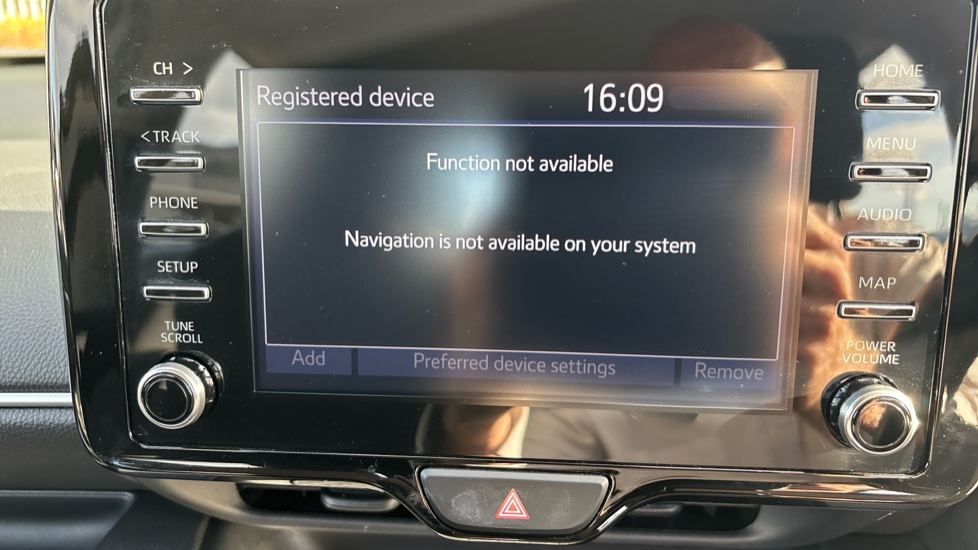 Toyota Yaris 1.5 Hybrid Icon 5dr CVT Hybrid Hatchback - Image 24