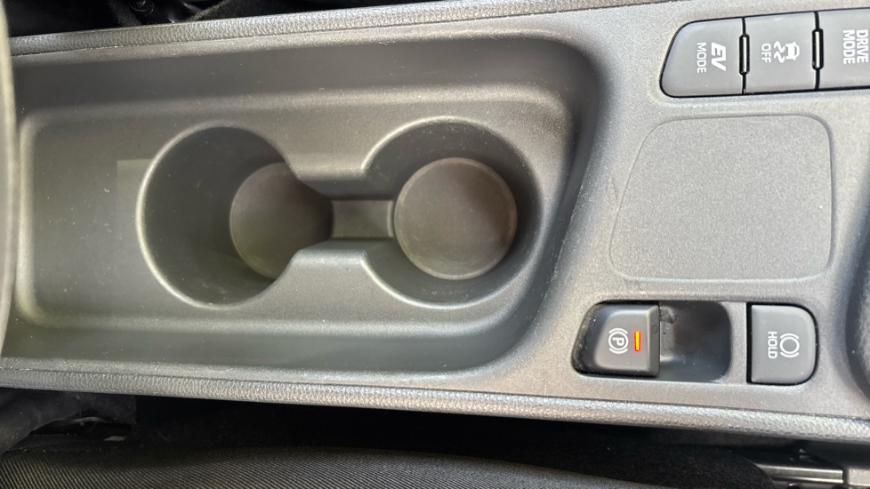 Toyota Yaris 1.5 Hybrid Icon 5dr CVT Hybrid Hatchback - Image 28